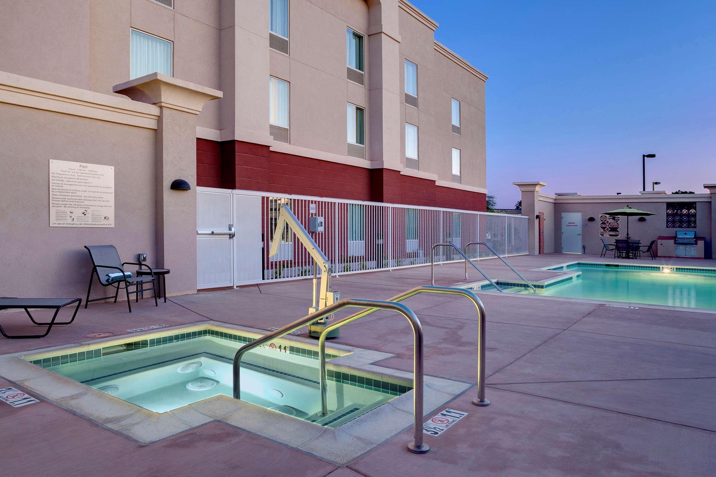 Hampton Inn & Suites Blythe, Ca Ngoại thất bức ảnh
